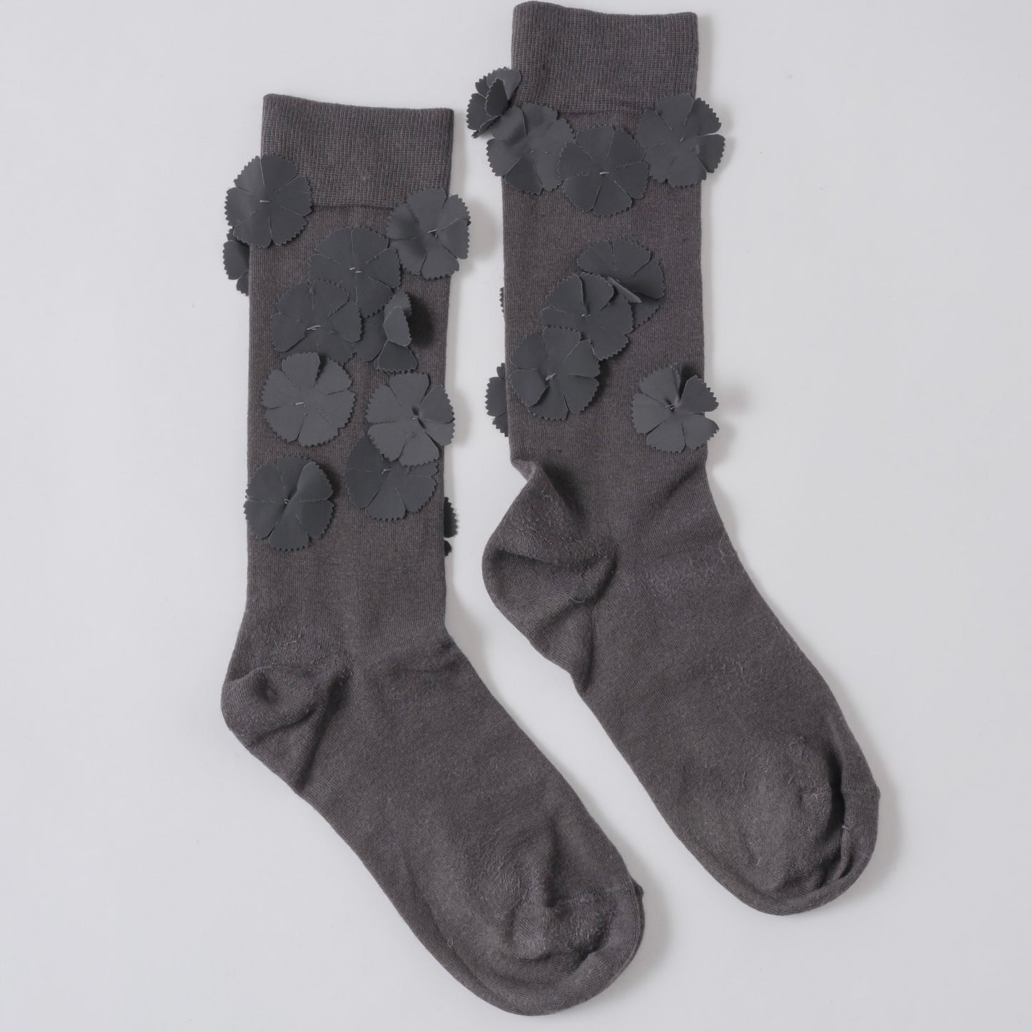【CHARCOAL GRAY】flower motif socks
