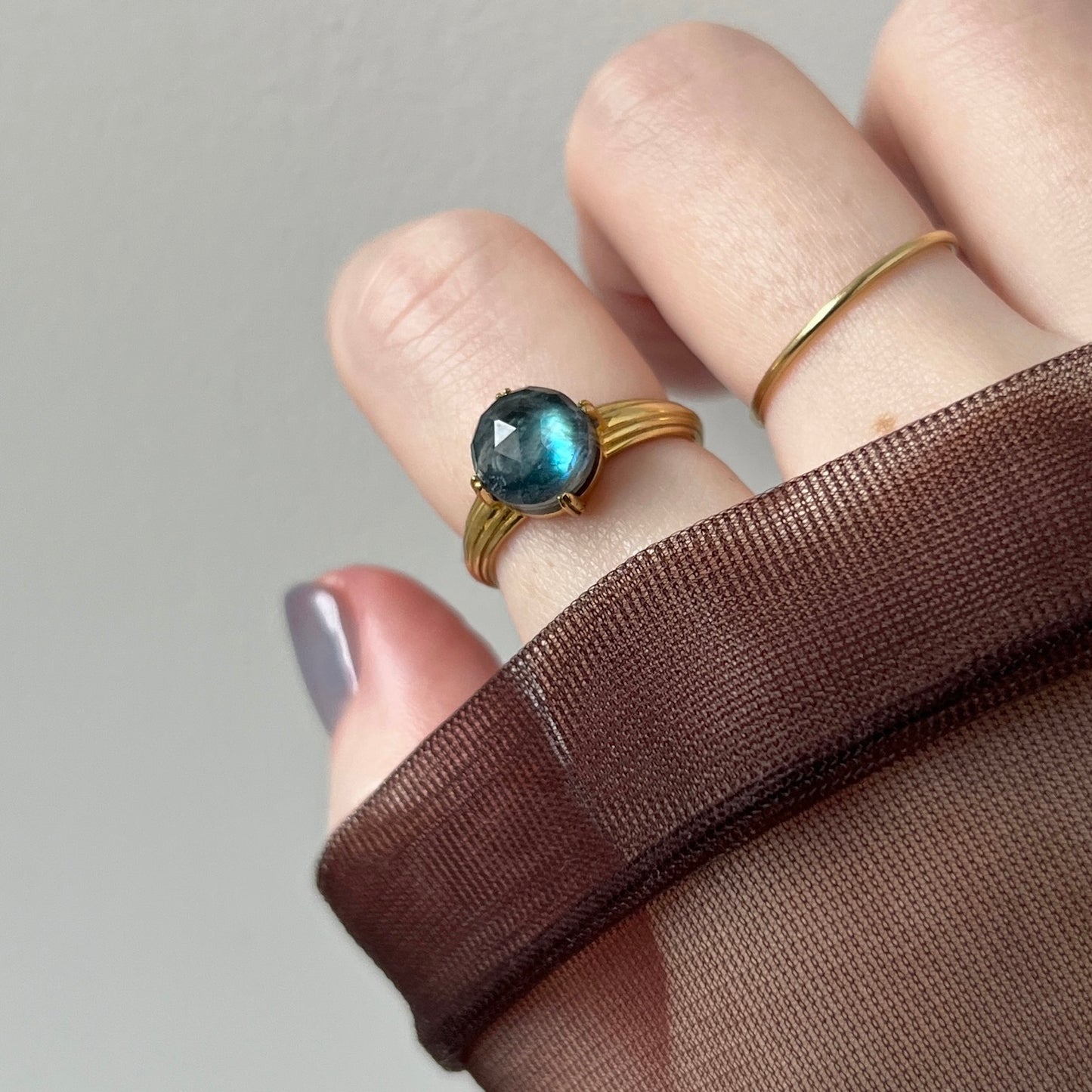 [ onyx, labradorite & crystal ] croissant gold