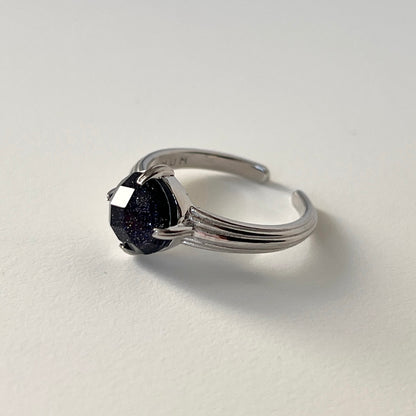 [ blue gold stone (multi-faceted) ] croissant silver