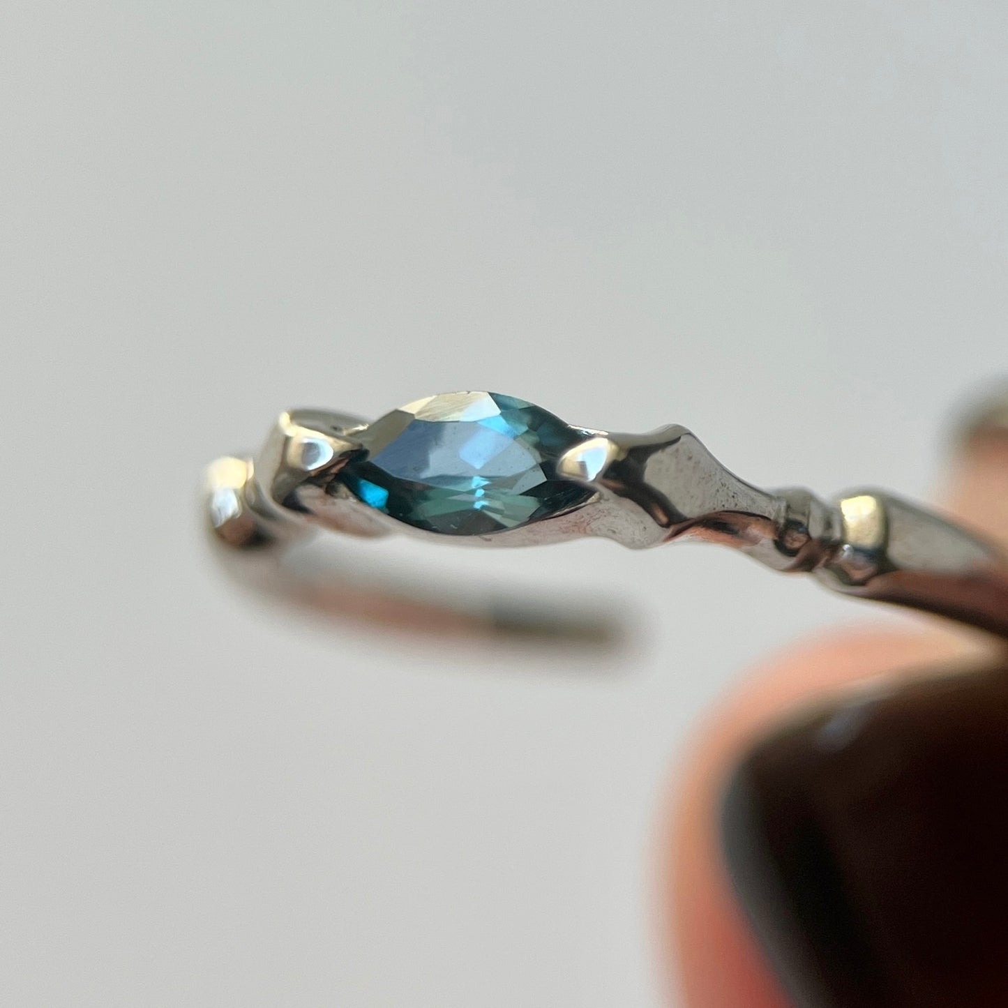 [ london blue topaz ] polar star silver