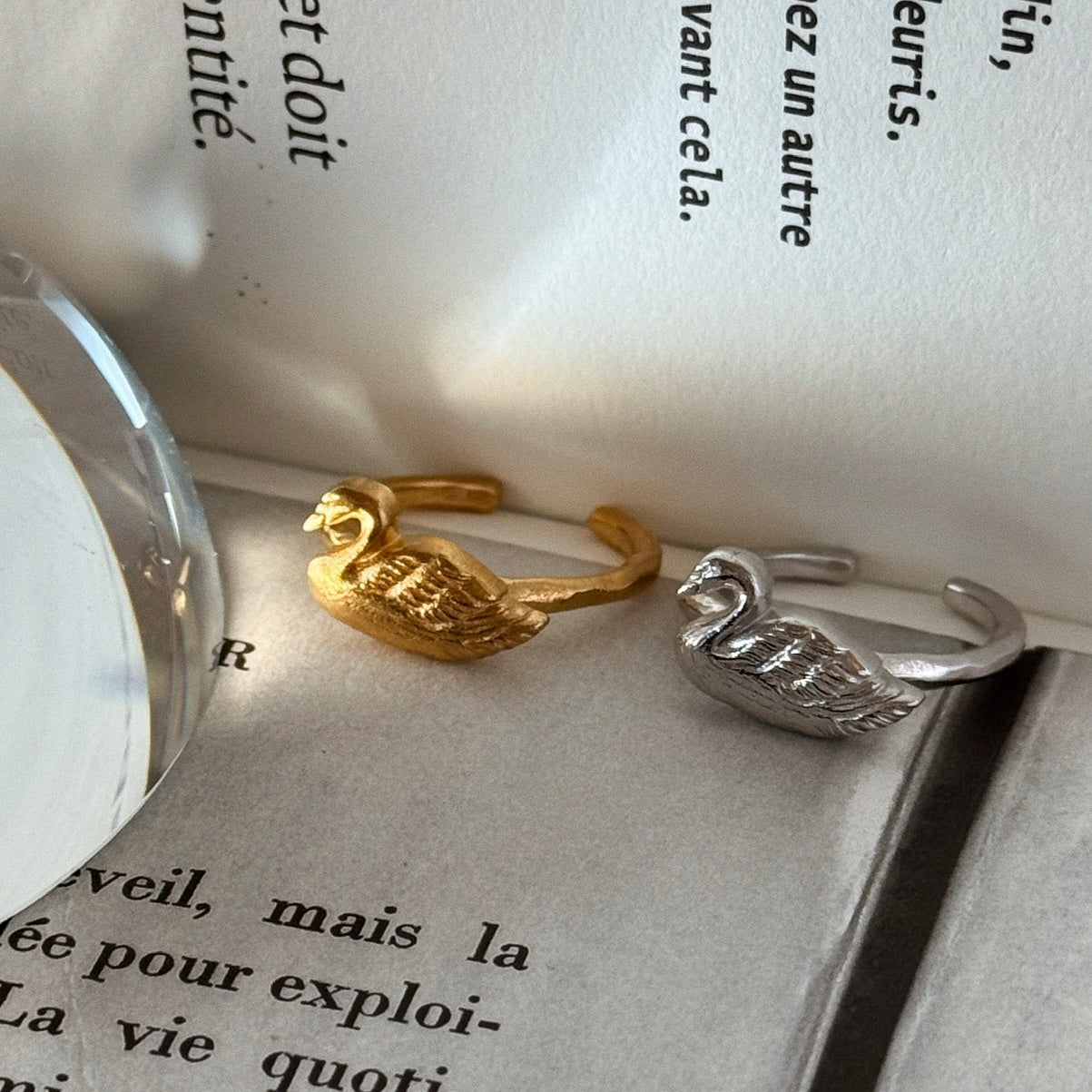 [ gold ] swan pinky