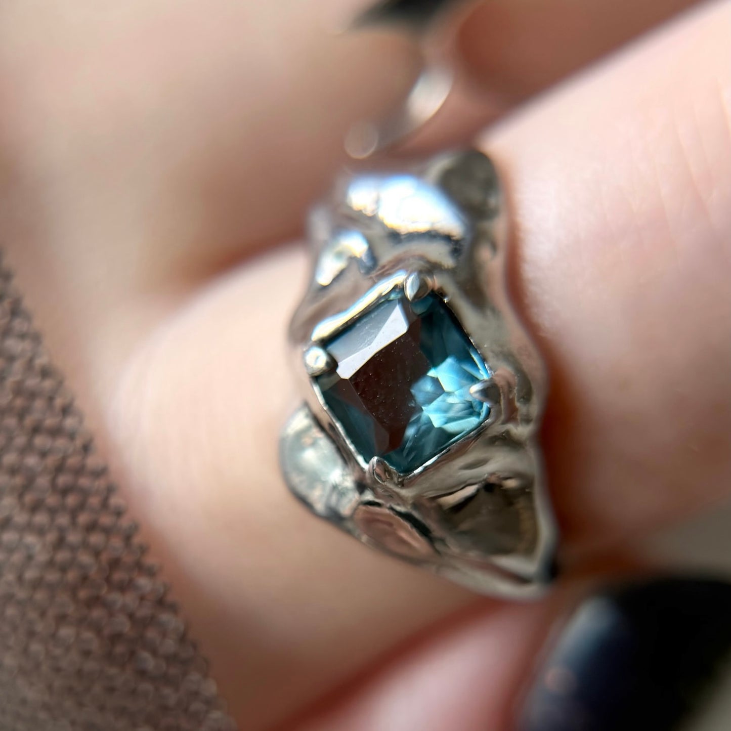 [ light blue glass ]  melt ring  silver