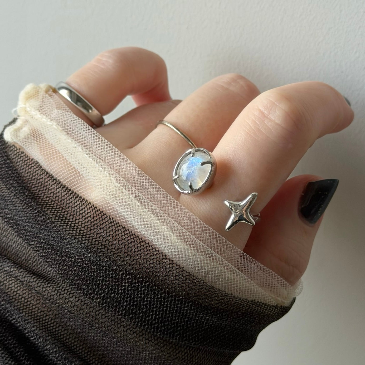 [ rainbow moon stone ] four pointed star silver