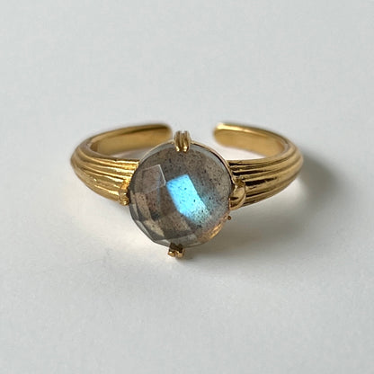[ labradorite (rose cut) ] croissant gold