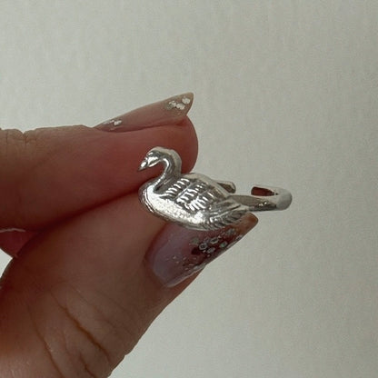 [ silver ] swan pinky