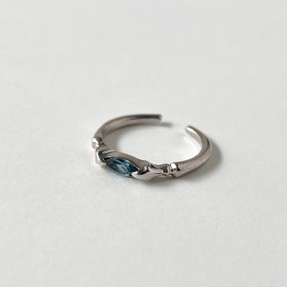 [ london blue topaz ] polar star silver