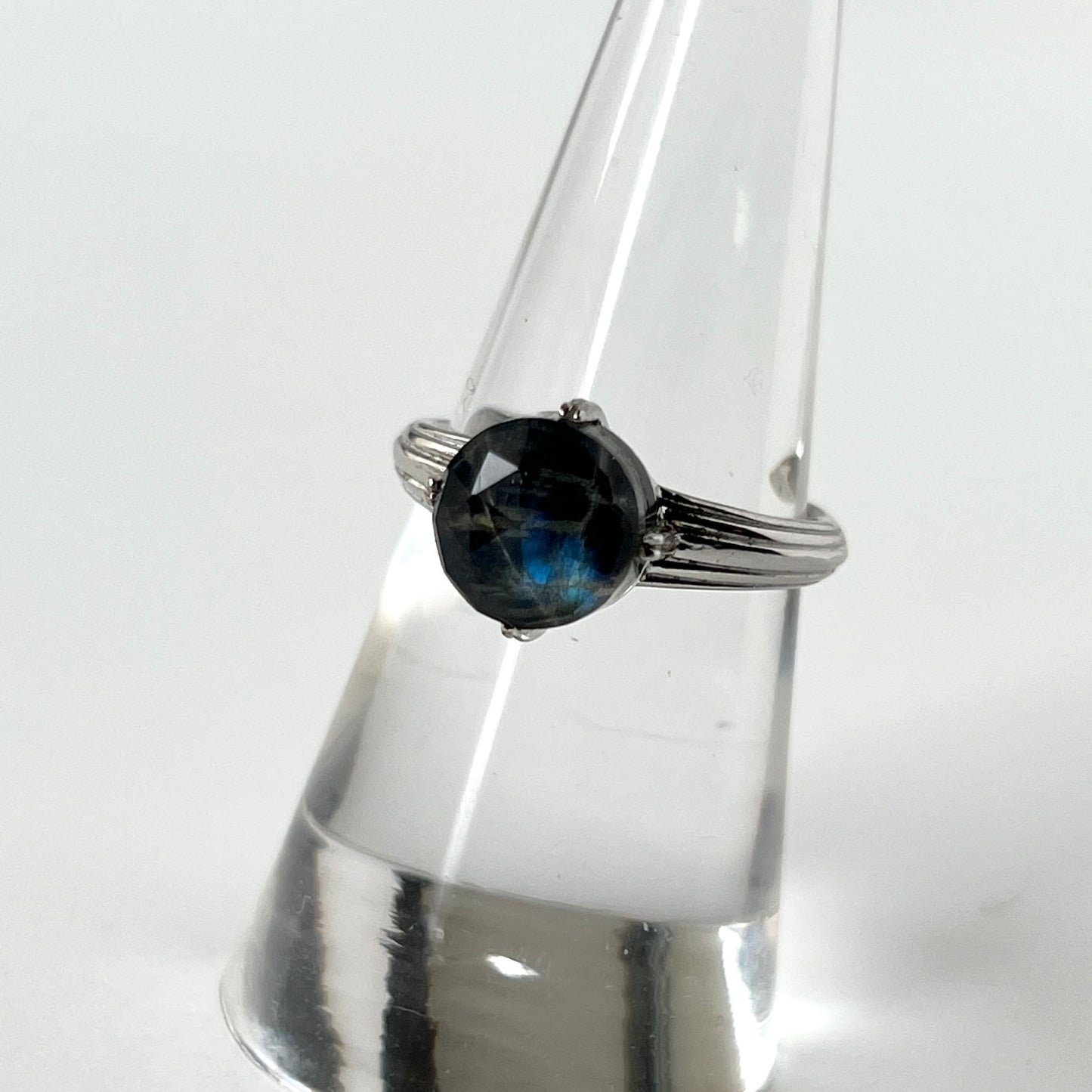[ onyx, labradorite & crystal ] croissant silver