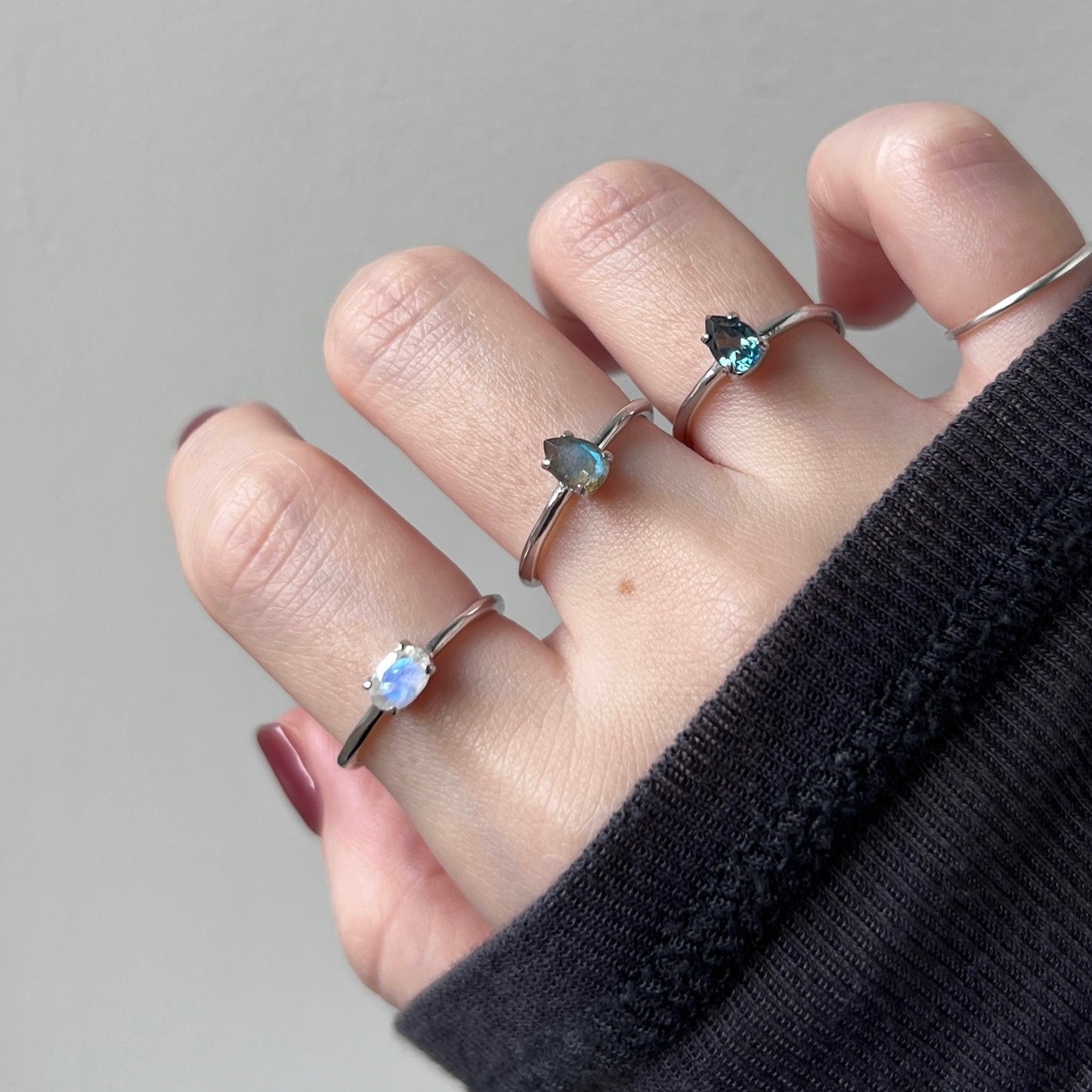 [ rainbow moon stone ] oval faceted cut ring  silver