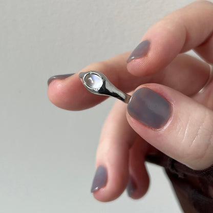 [ royal blue moon stone ] pebble silver [ free size ]