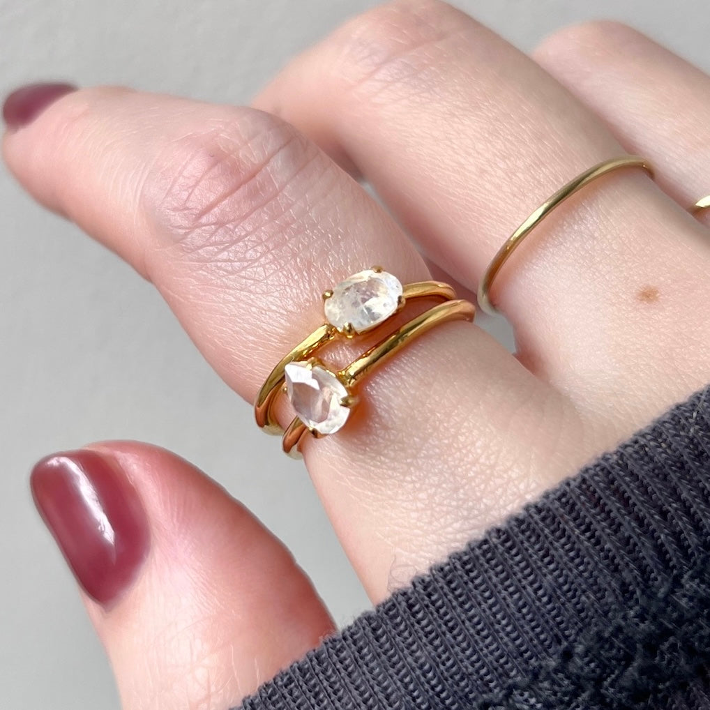 [ rainbow moon stone ] drop faceted cut ring  gold