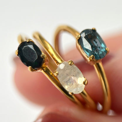 [ rainbow moon stone ] oval faceted cut ring  gold