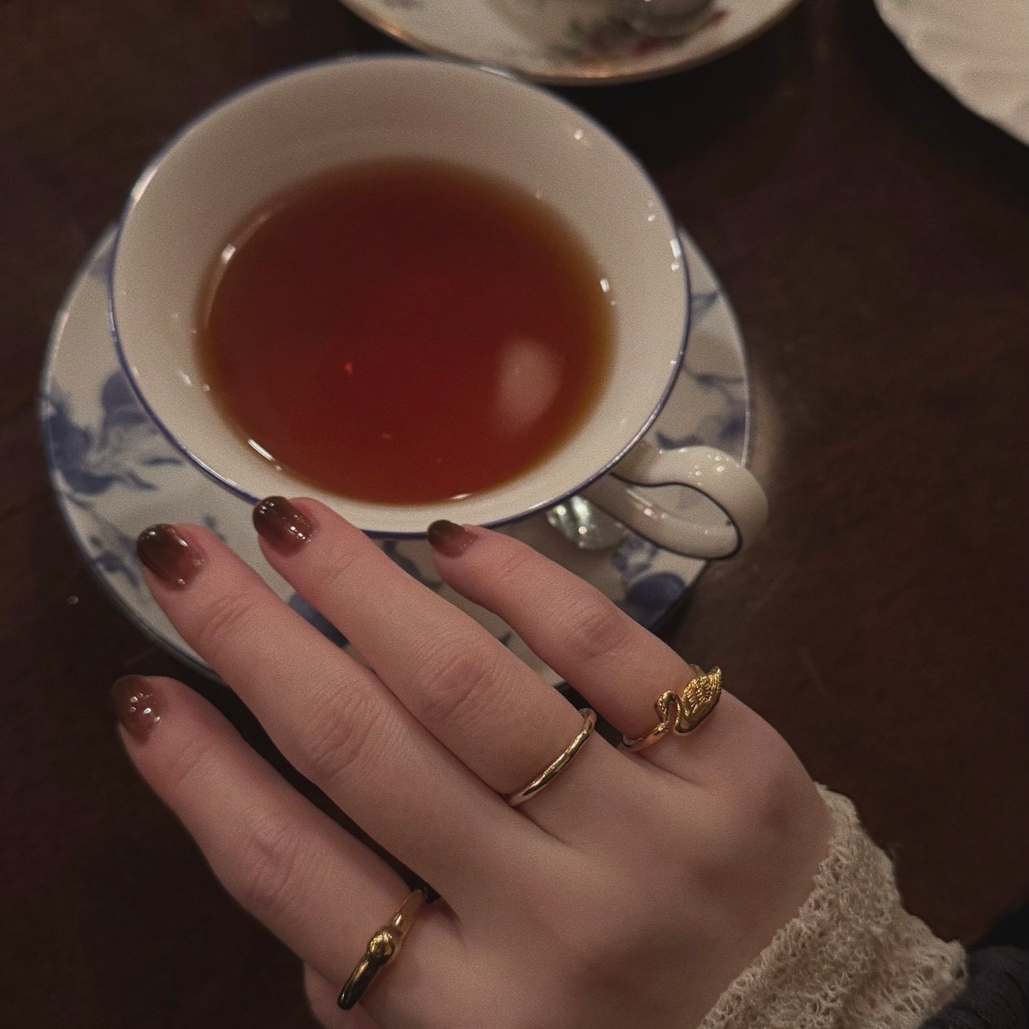 [ gold ] swan pinky
