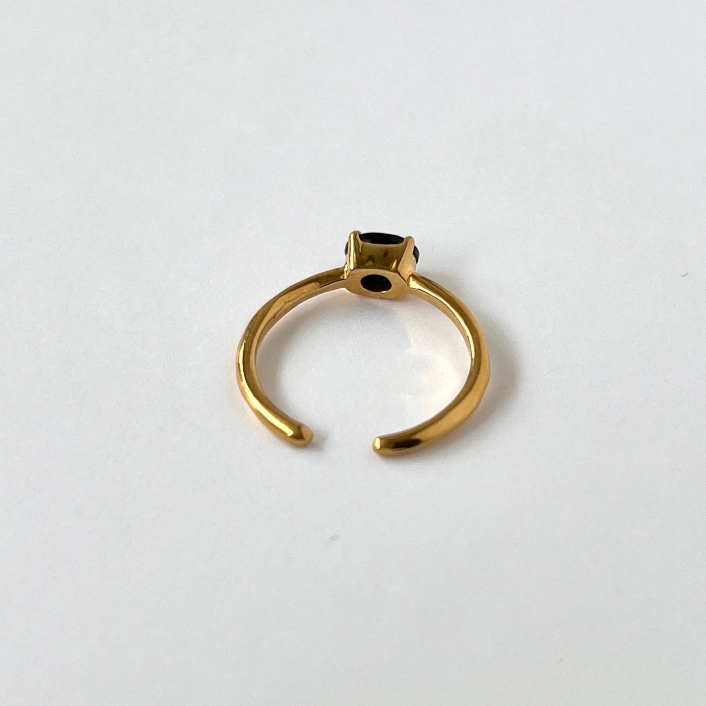 [ black opal ] oval faceted cut ring  gold