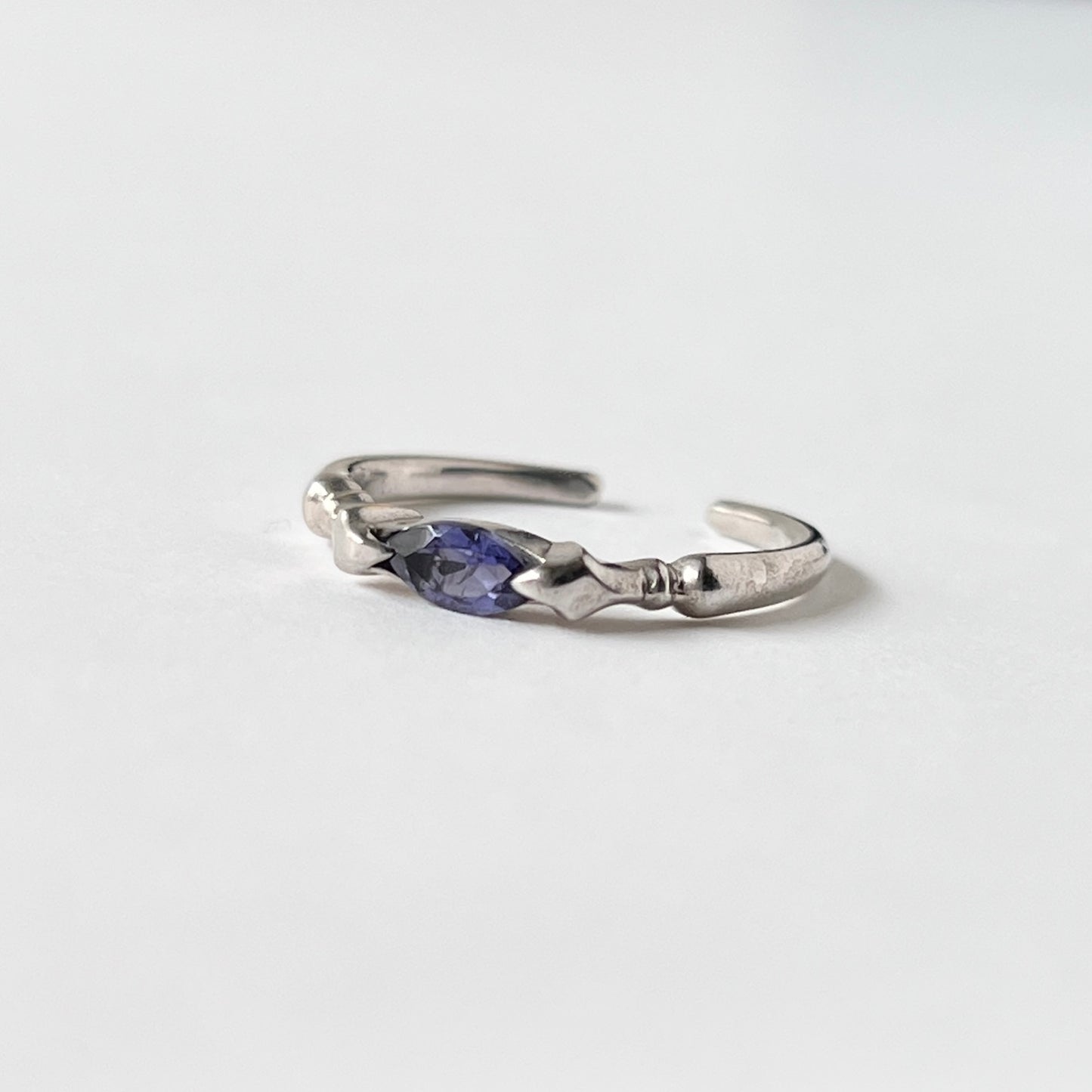 [ iolite ] polar star silver