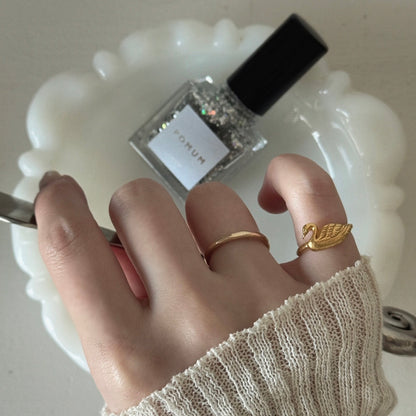 [ gold ] swan pinky