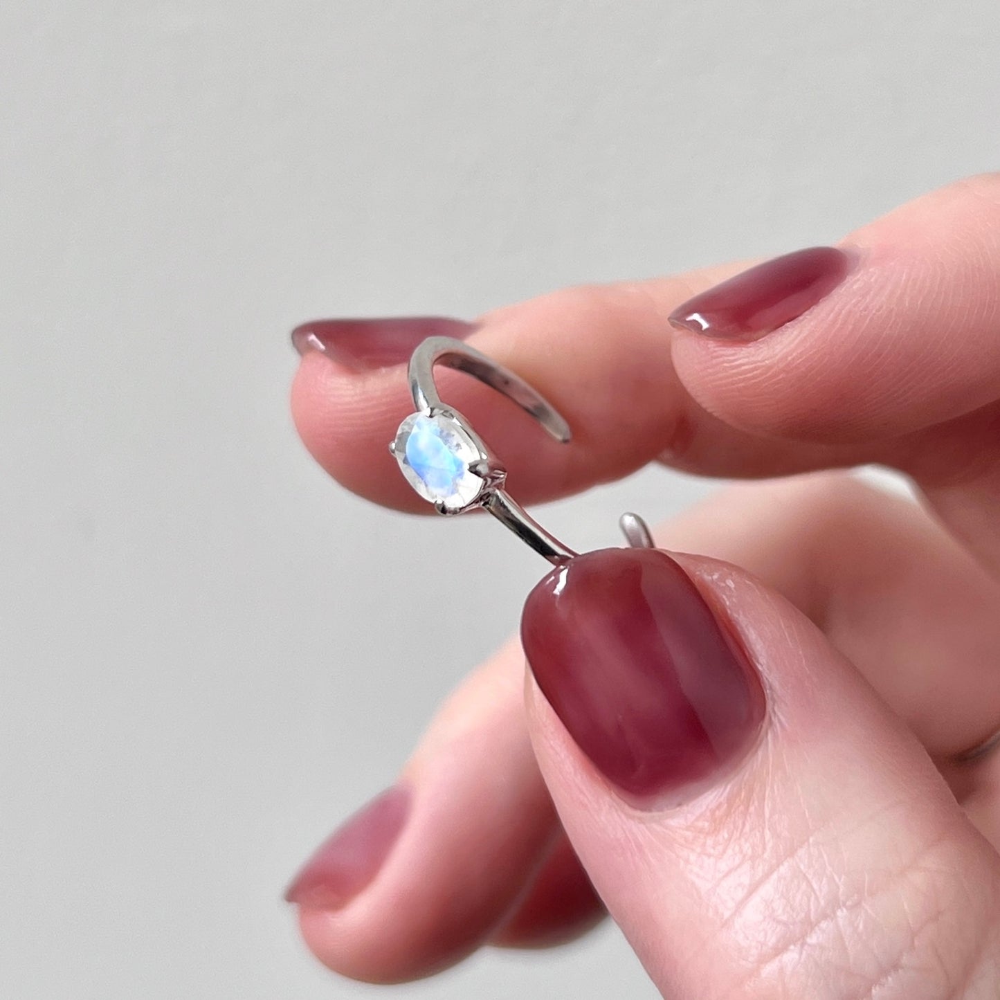 [ rainbow moon stone ] oval faceted cut ring  silver