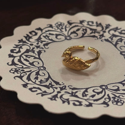 [ gold ] swan pinky