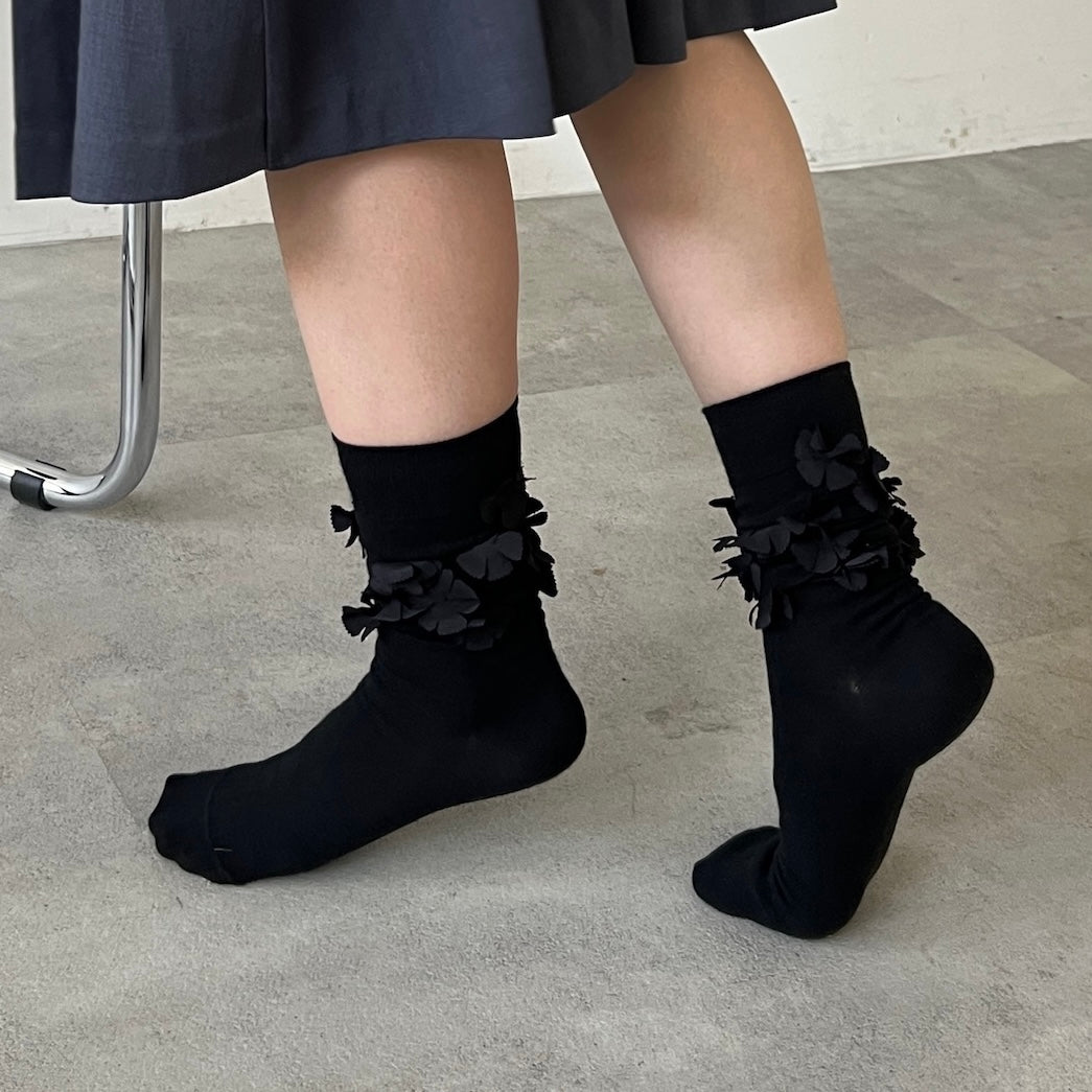 【BLACK】flower motif socks
