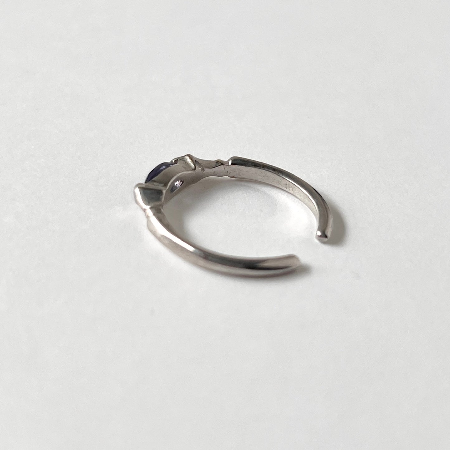 [ iolite ] polar star silver