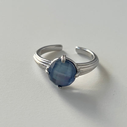 [ lapis lazuli x white shell (multi-faceted) ] croissant silver