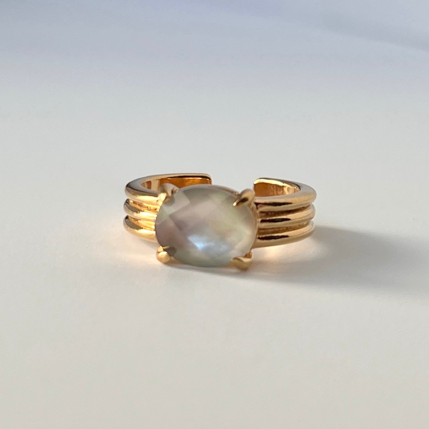 [ black shell (multi-faceted) ] trois gold
