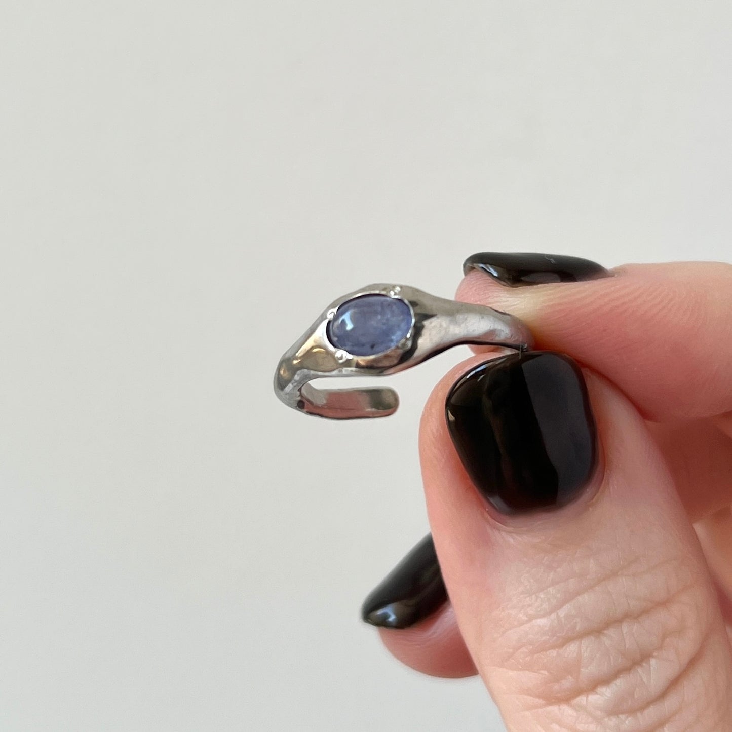 [ tanzanite ] pebble silver