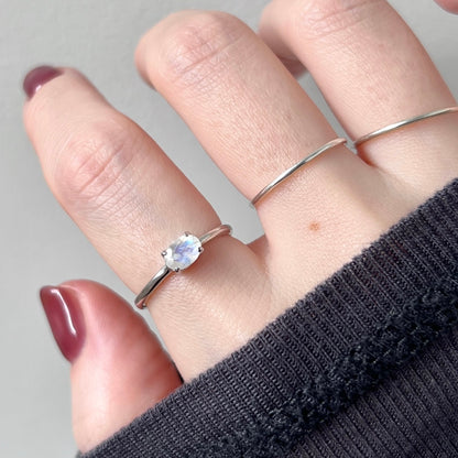 [ rainbow moon stone ] oval faceted cut ring  silver