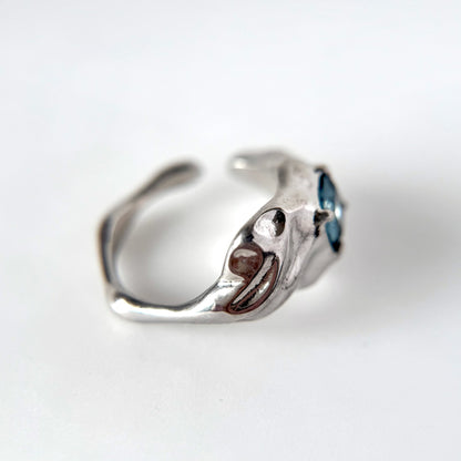 [ light blue glass ]  melt ring  silver