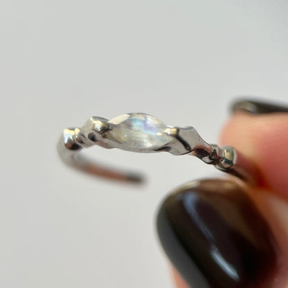 [ rainbow moon stone ] polar star silver