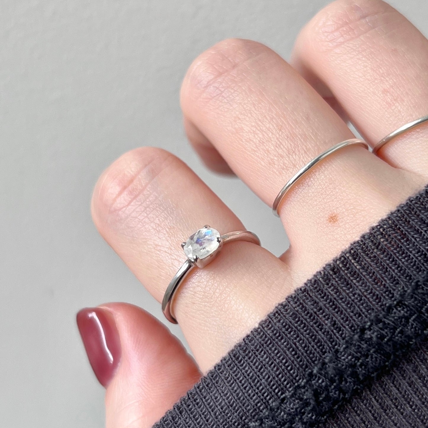 [ rainbow moon stone ] oval faceted cut ring  silver