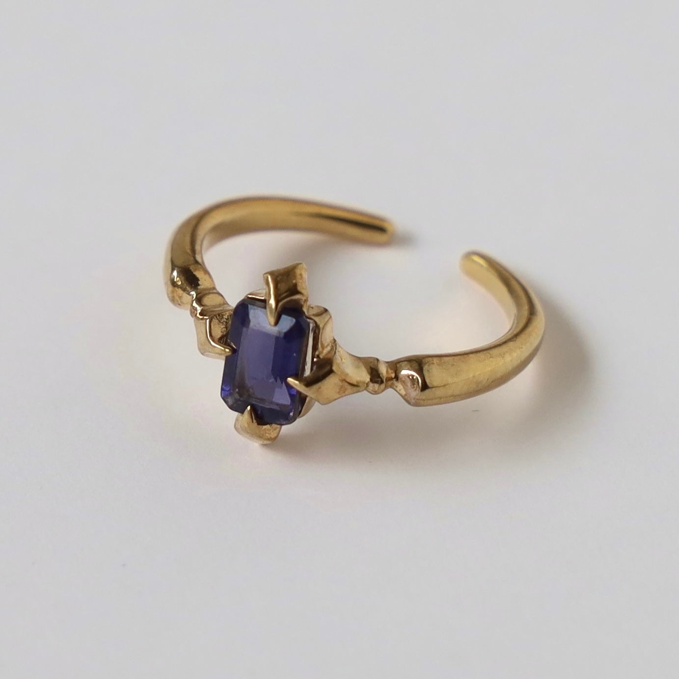 [ iolite ] polaris gold