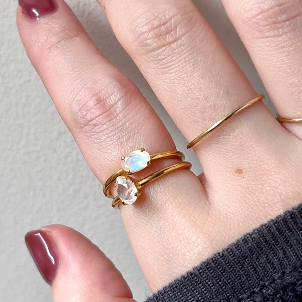 [ rainbow moon stone ] drop faceted cut ring  gold
