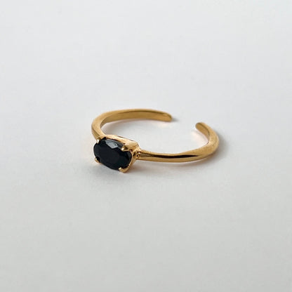 [ black opal ] oval faceted cut ring  gold