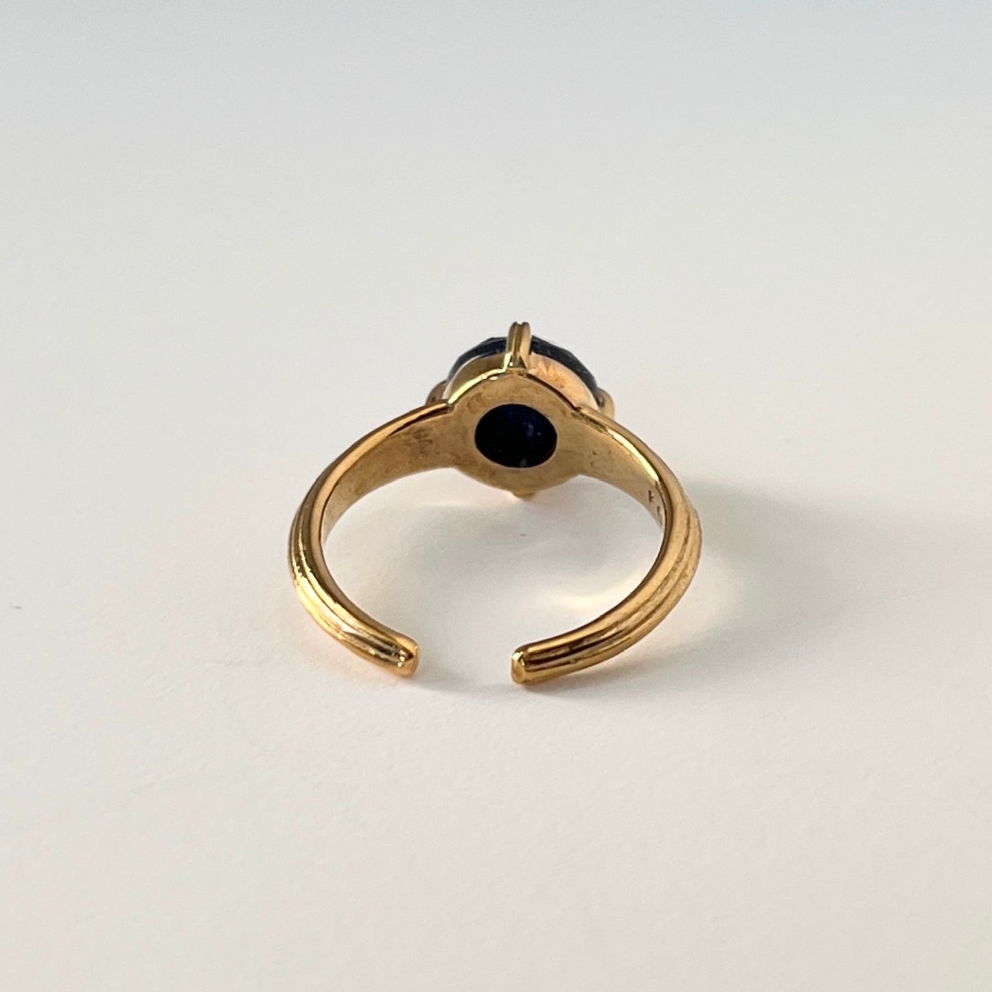 [ blue gold stone (multi-faceted) ] croissant gold