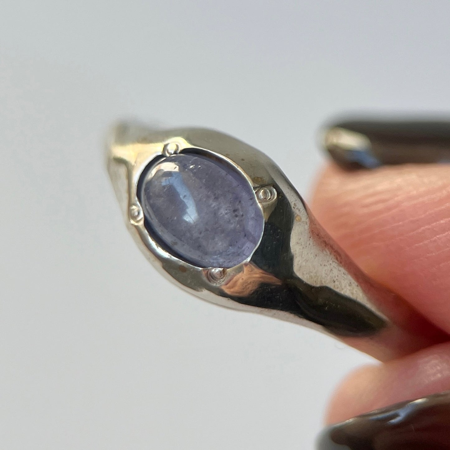 [ tanzanite ] pebble silver