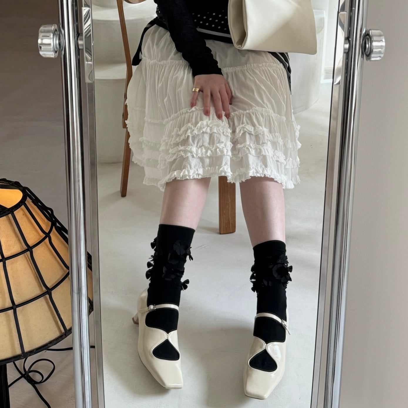 【BLACK】flower motif socks