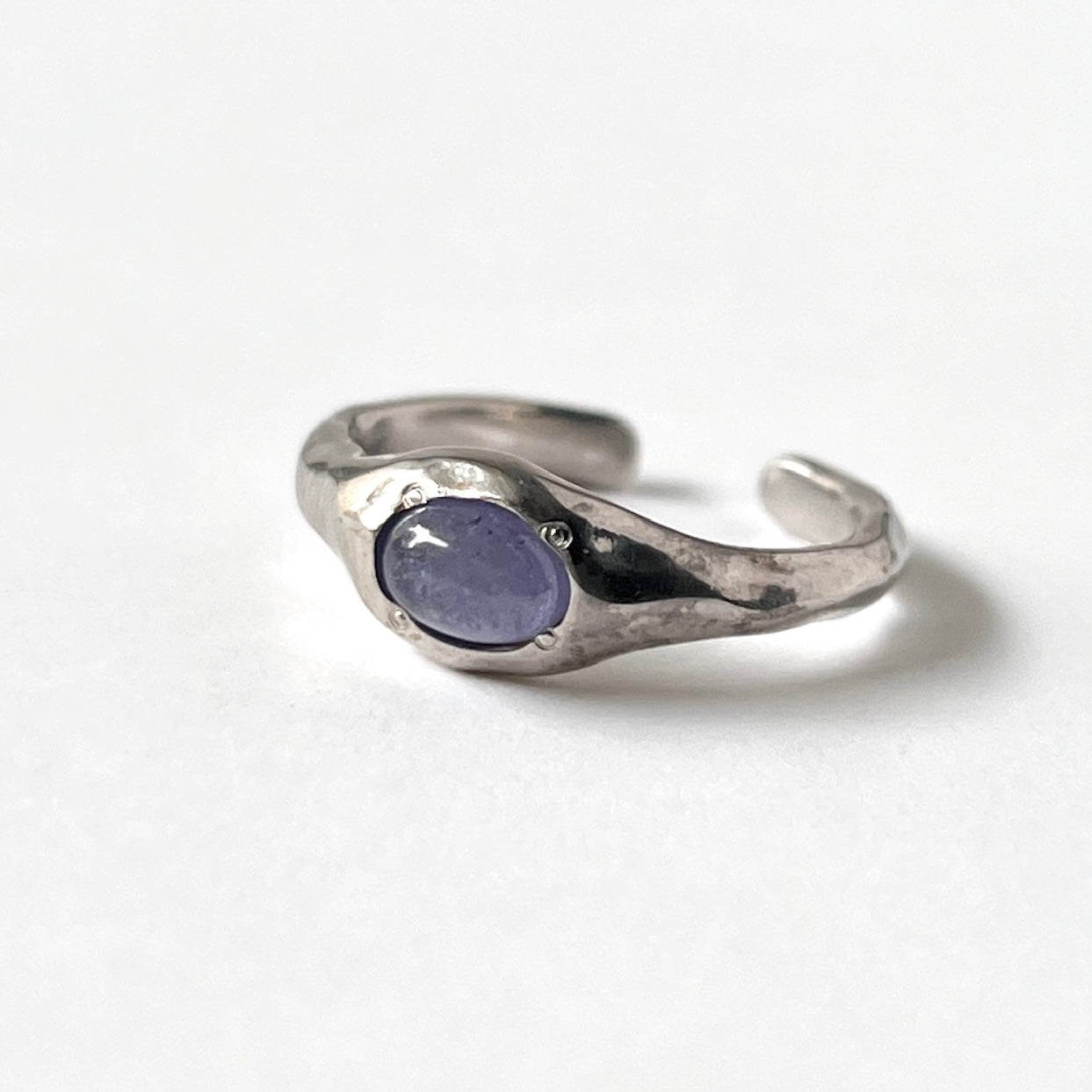 [ tanzanite ] pebble silver