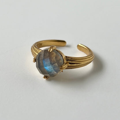 [ labradorite (rose cut) ] croissant gold