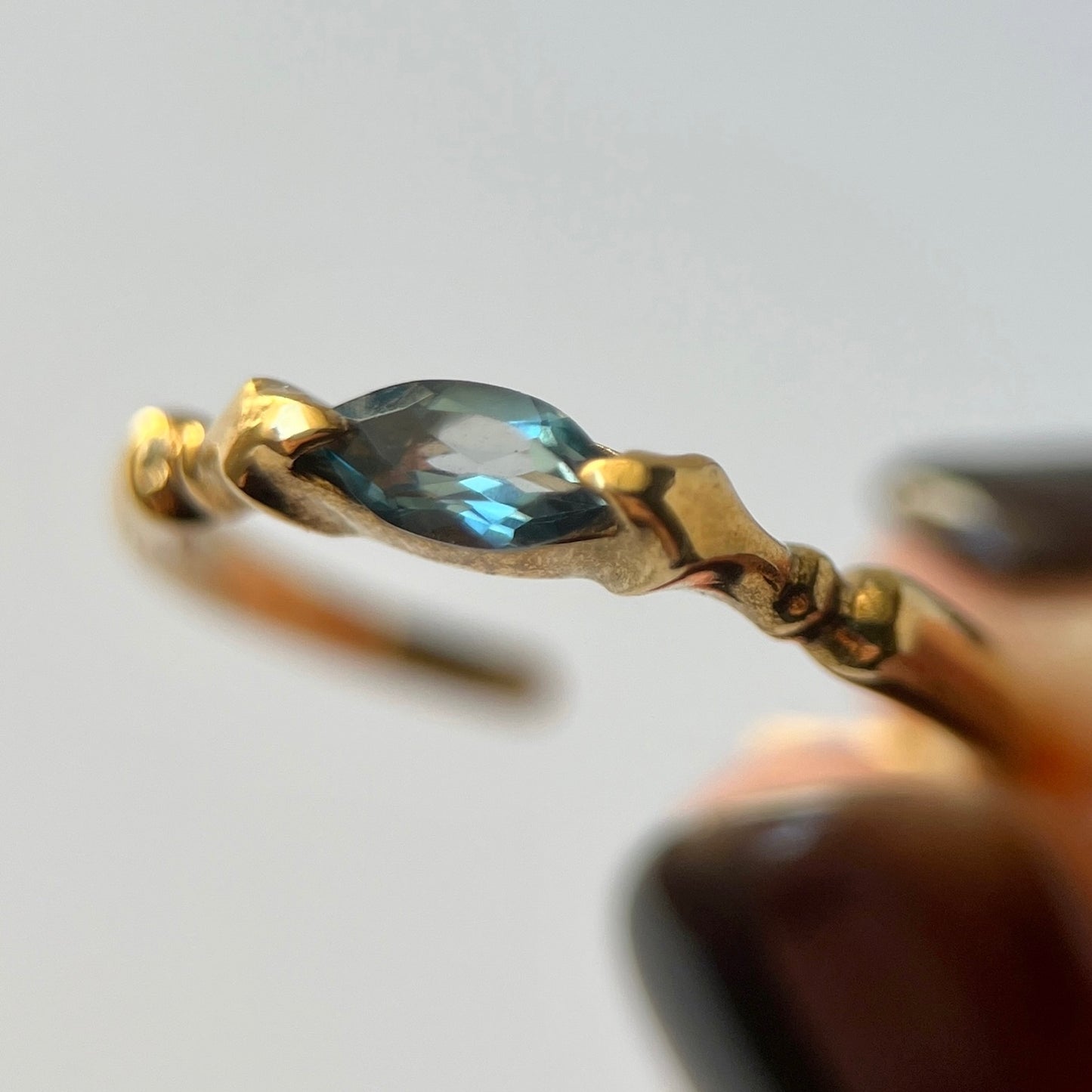 [ london blue topaz ] polar star gold