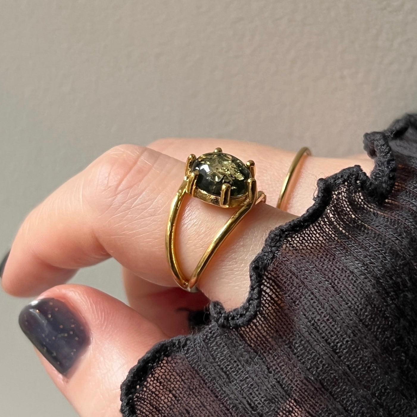 [ black amber ] double gold