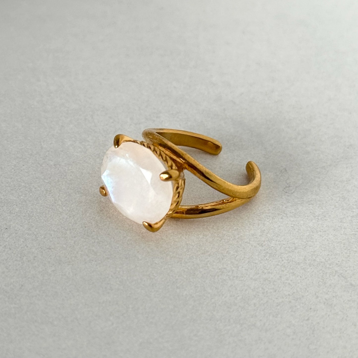 [ rainbow moon stone ] reine pinky gold