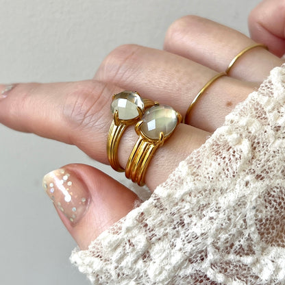[ green amethyst (multi-faceted) ] croissant gold