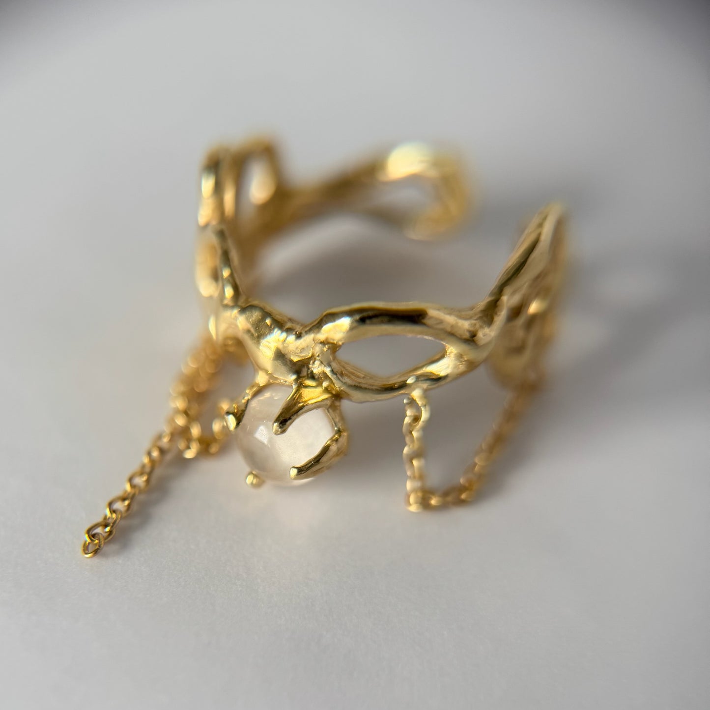 [ royal blue moon stone ] nuanced mesh gold