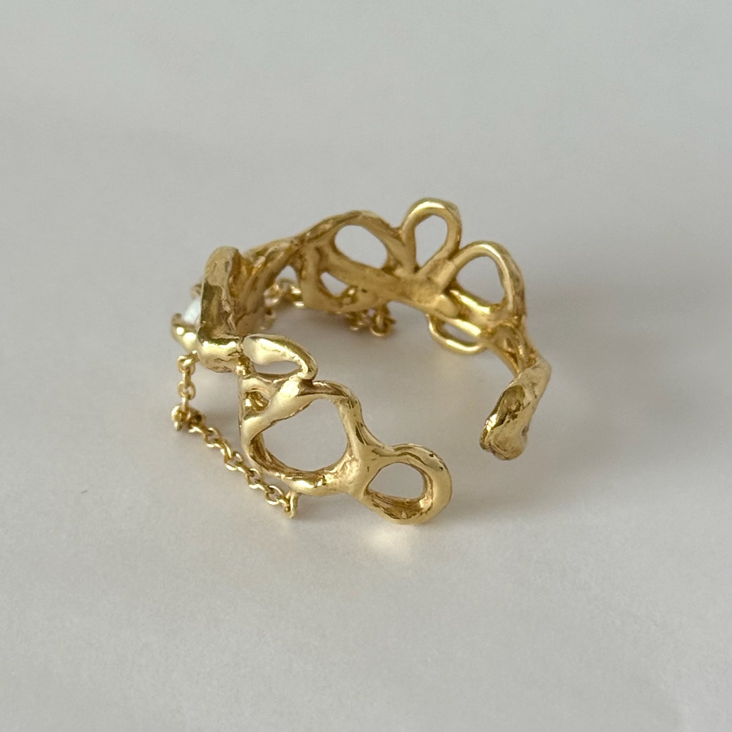 [ royal blue moon stone ] nuanced mesh gold