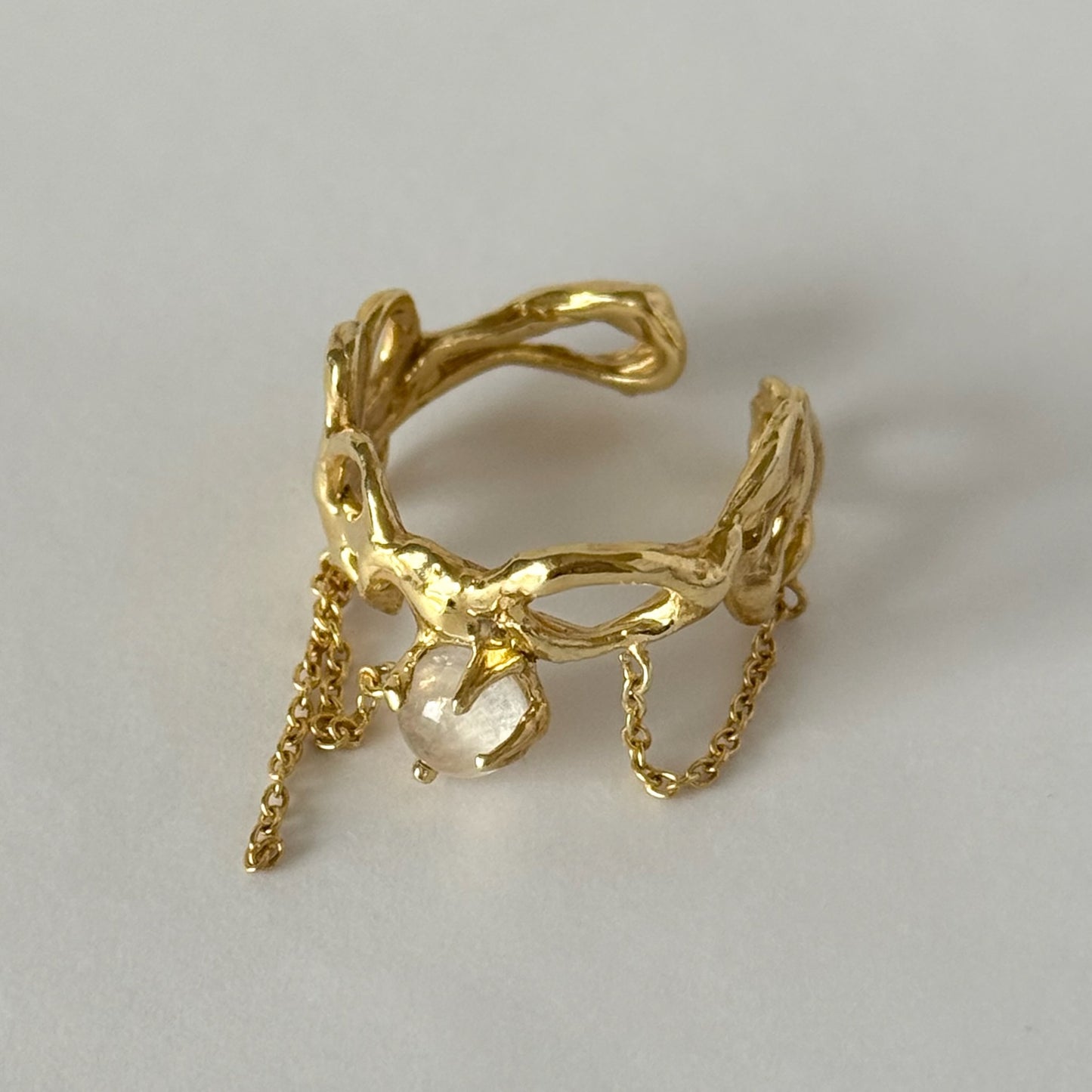 [ royal blue moon stone ] nuanced mesh gold