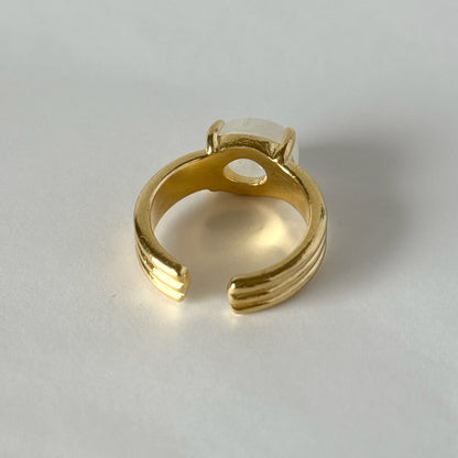 [ moon stone ] trois gold