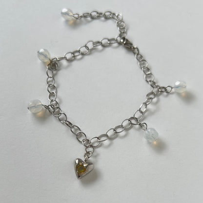 [ opal ] heart motif charm bracelet silver