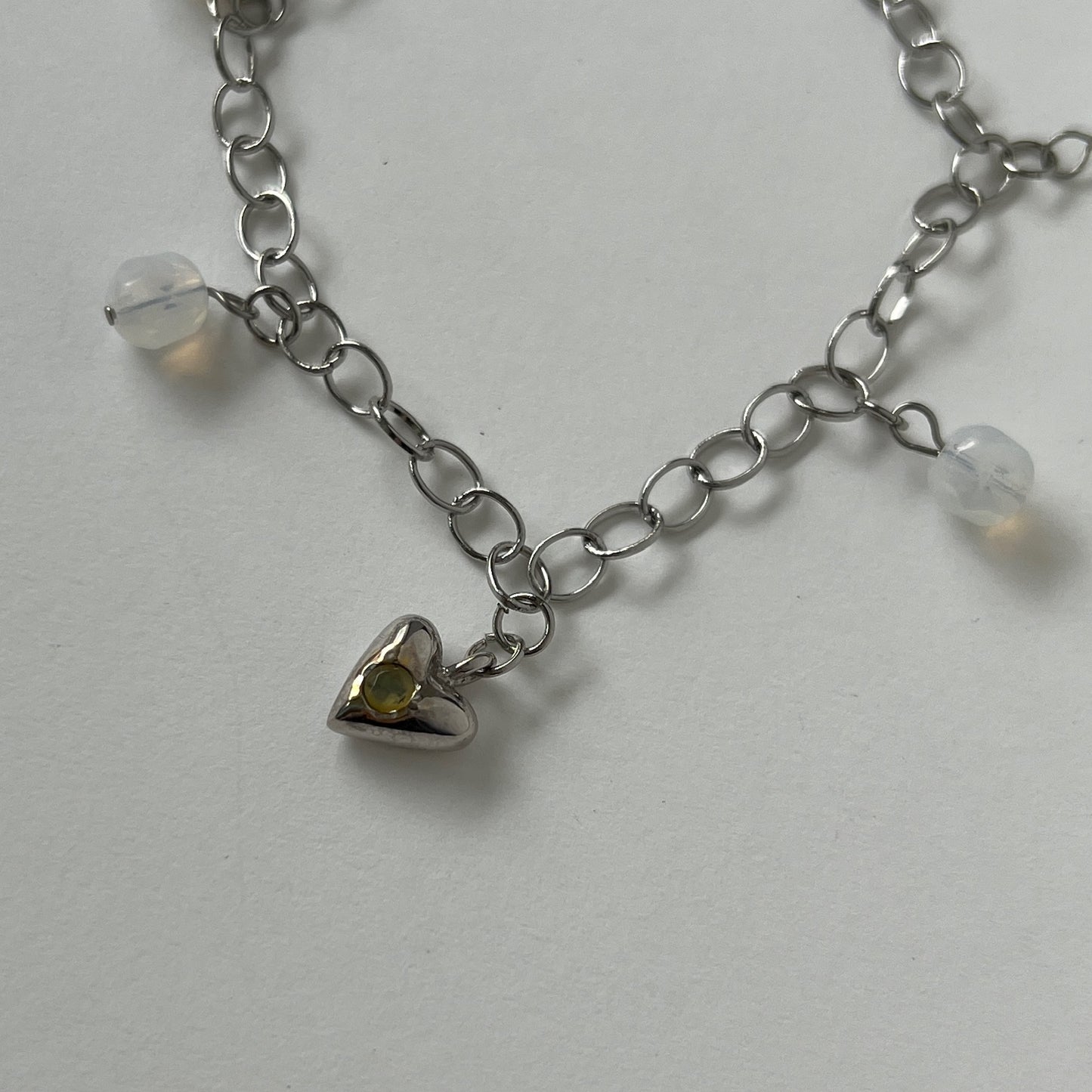 [ opal ] heart motif charm bracelet silver