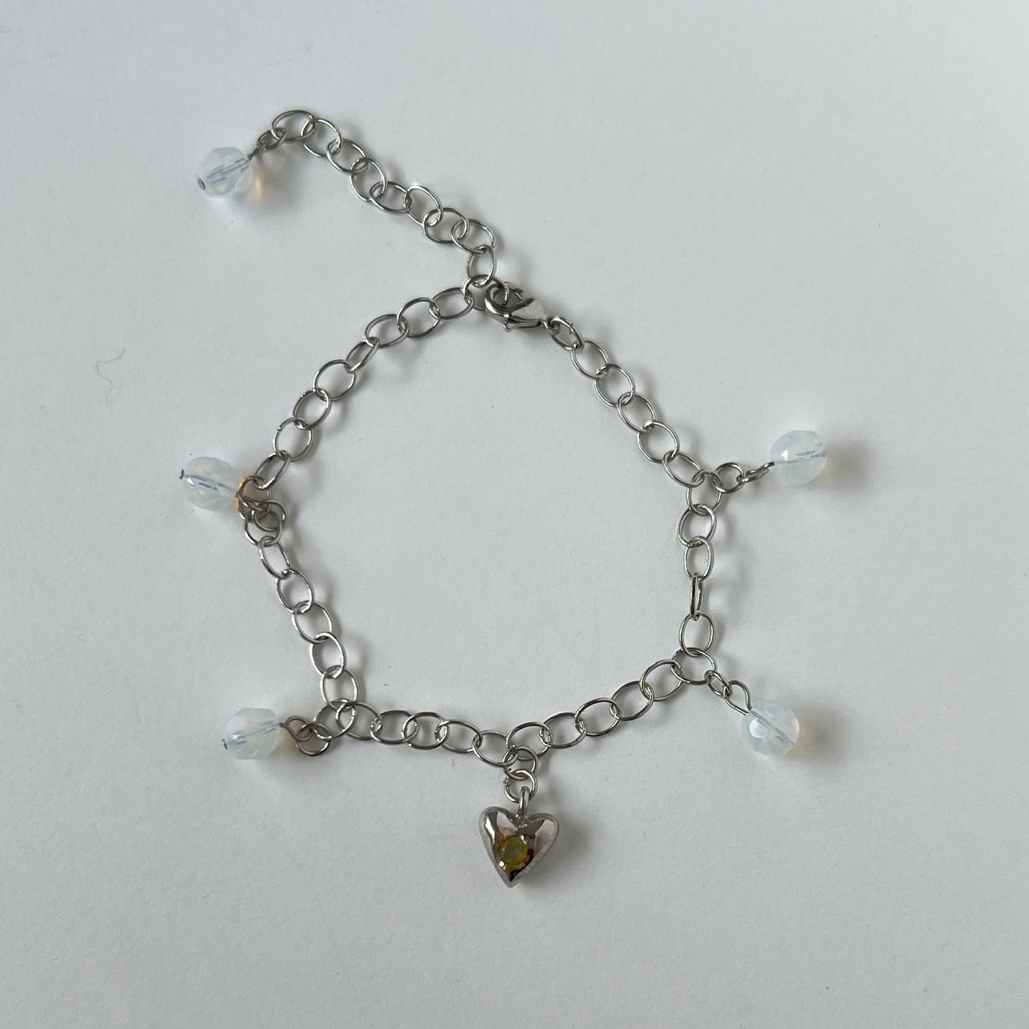 [ opal ] heart motif charm bracelet silver