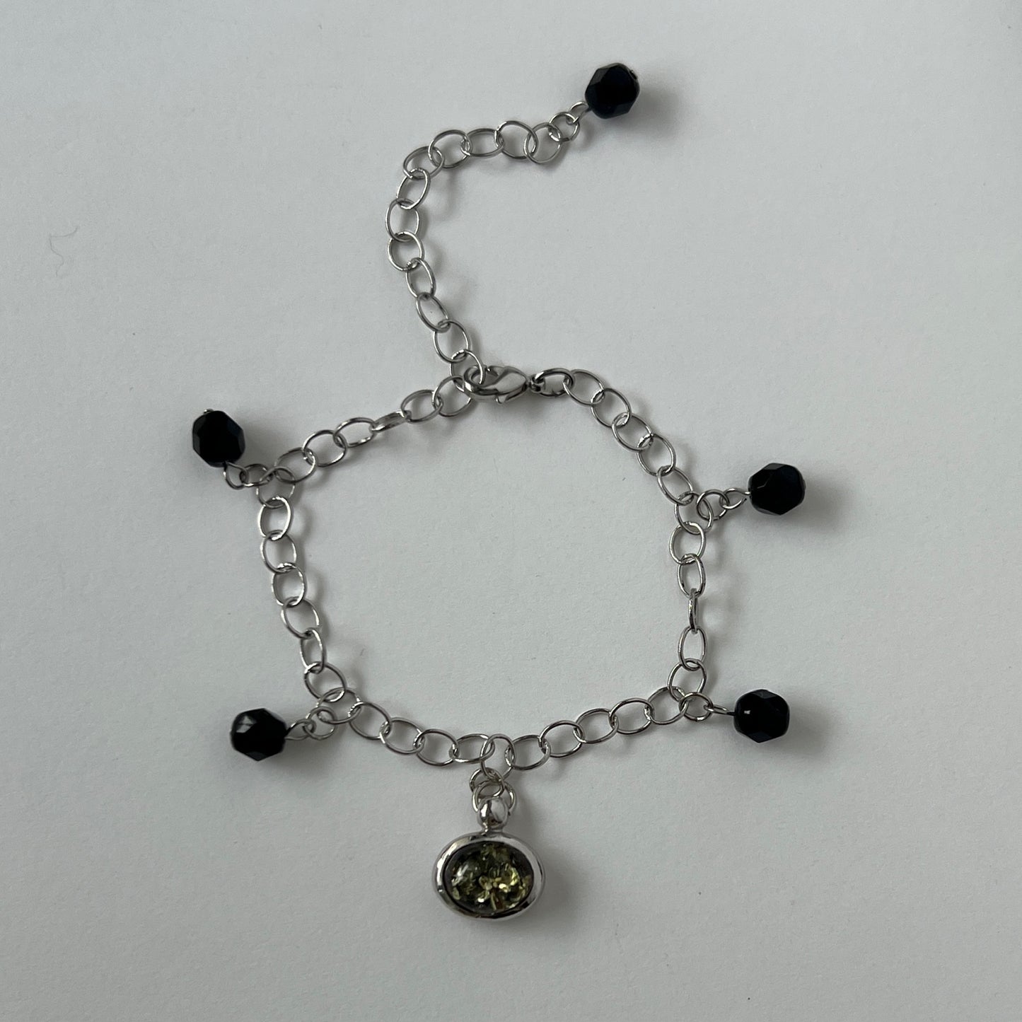 [ black amber ] motif charm bracelet silver